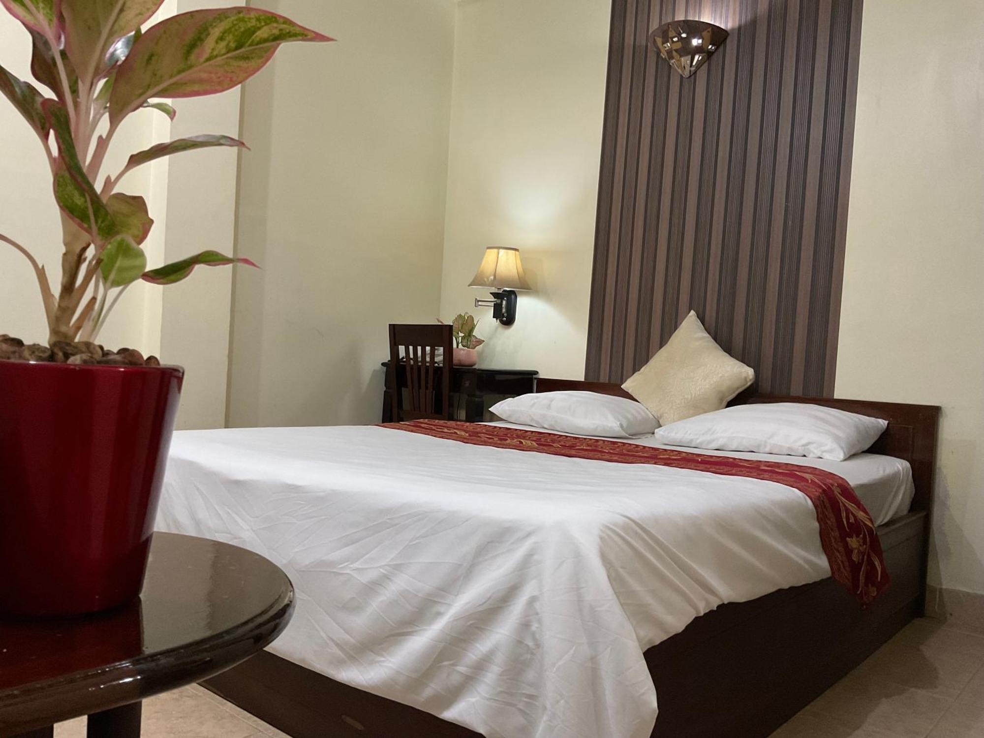 Hotel Khach San Minh Chau - Hoa Hung Thành Pho Ho Chí Minh Esterno foto