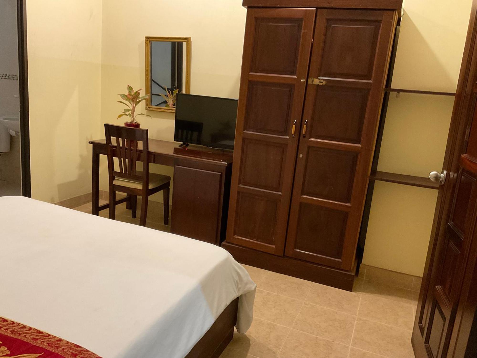 Hotel Khach San Minh Chau - Hoa Hung Thành Pho Ho Chí Minh Esterno foto