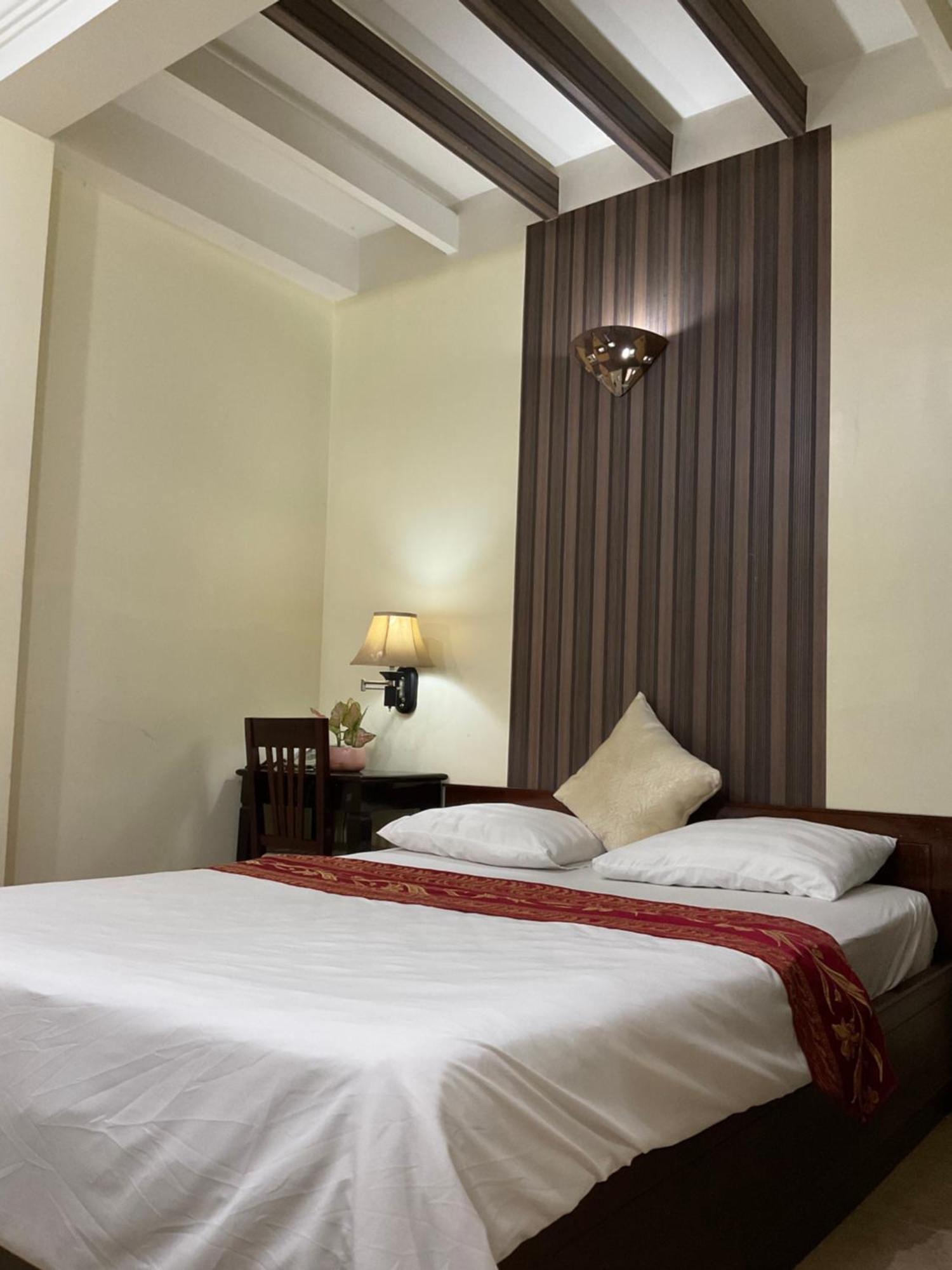 Hotel Khach San Minh Chau - Hoa Hung Thành Pho Ho Chí Minh Esterno foto