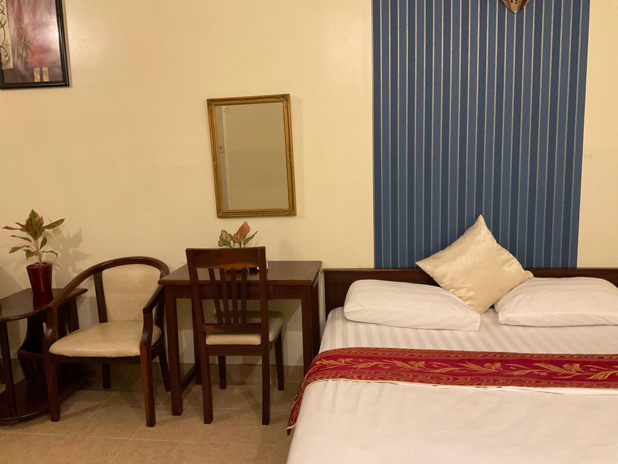 Hotel Khach San Minh Chau - Hoa Hung Thành Pho Ho Chí Minh Esterno foto