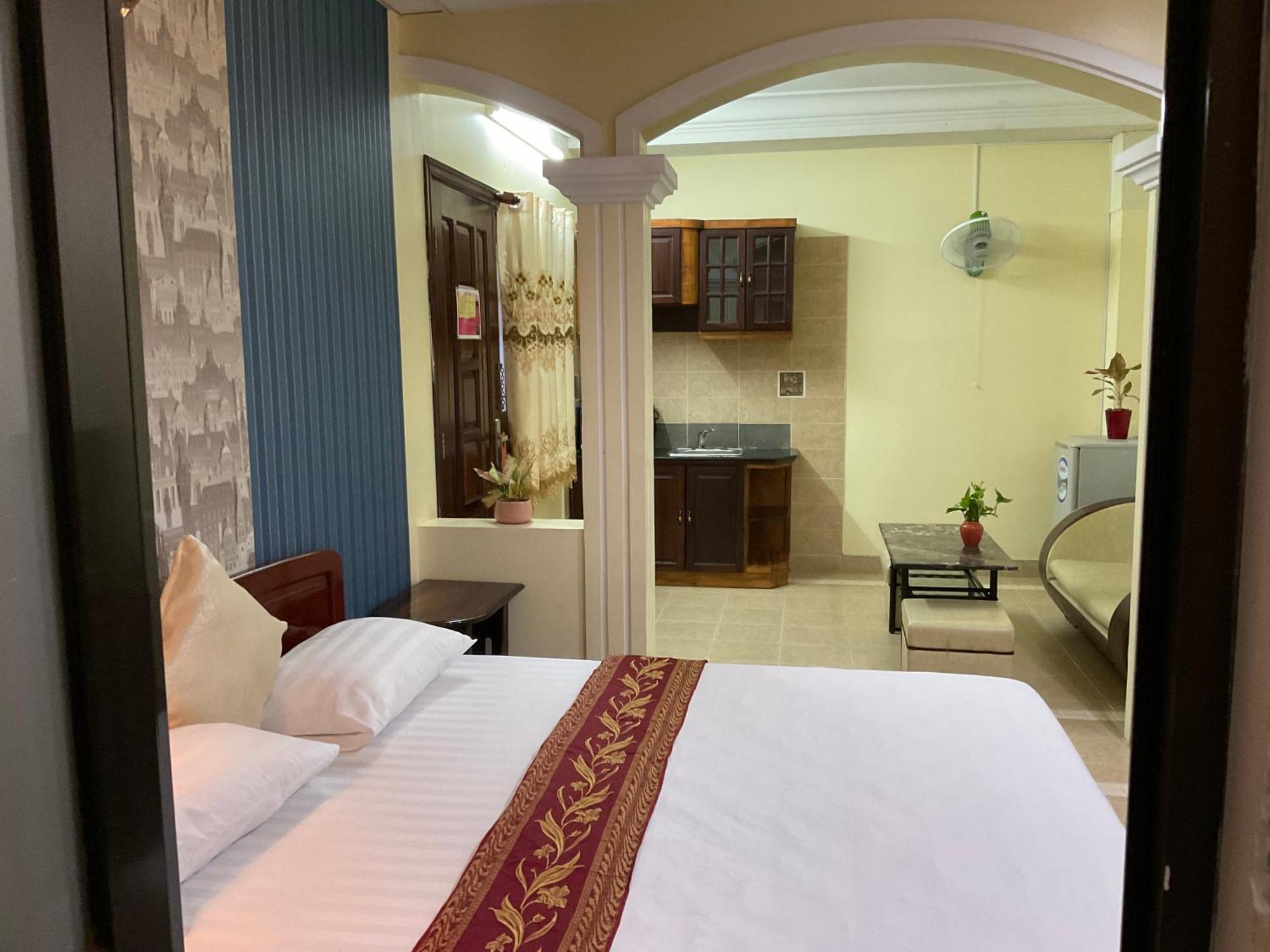 Hotel Khach San Minh Chau - Hoa Hung Thành Pho Ho Chí Minh Esterno foto
